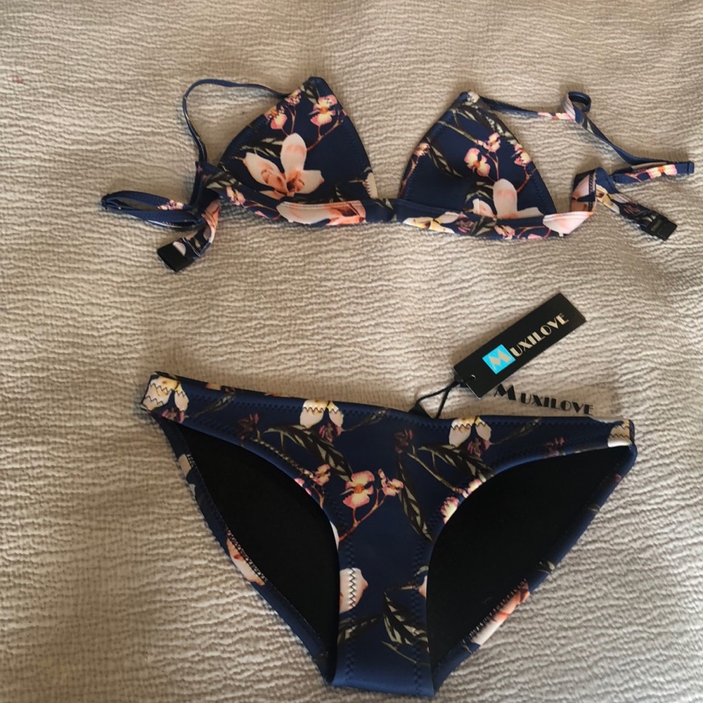 Muxilove Neoprene Bikini NWT